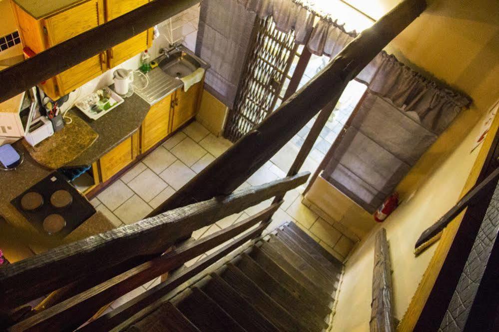 Aristo Manor Hotel Richards Bay Bagian luar foto