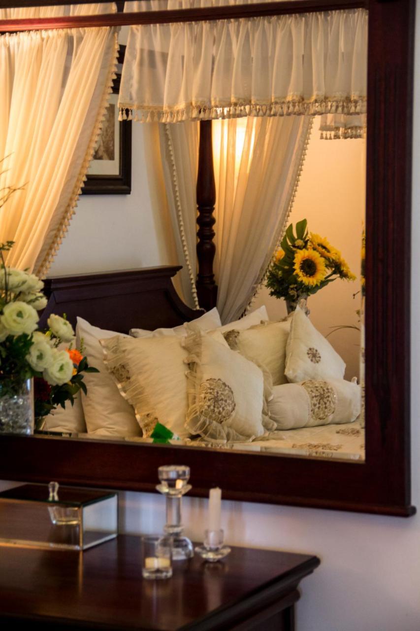 Aristo Manor Hotel Richards Bay Bagian luar foto