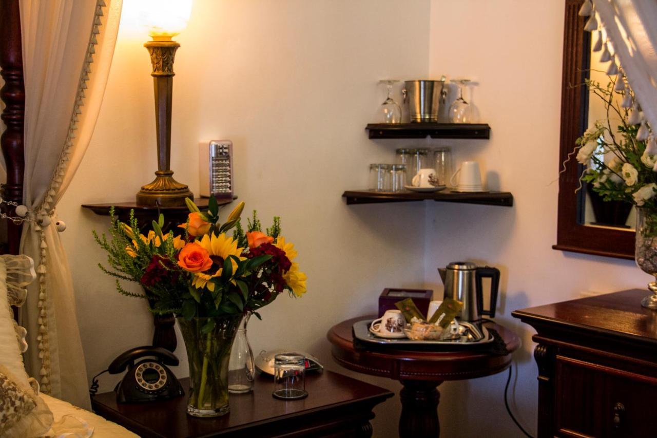 Aristo Manor Hotel Richards Bay Bagian luar foto